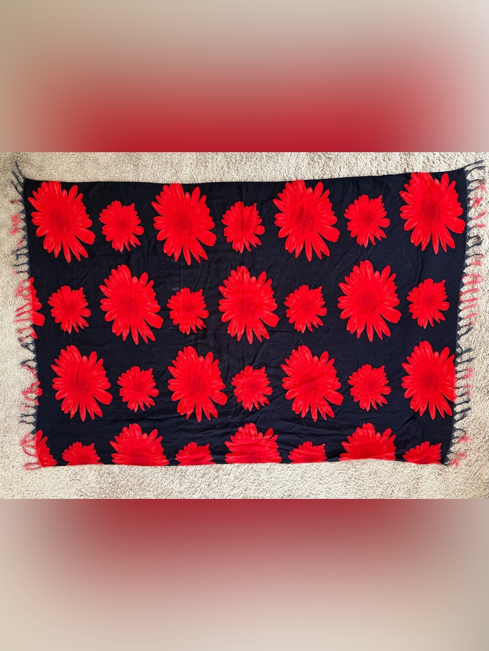 ❤️ Sarong ❤️ Women’s red and black floral sarong.